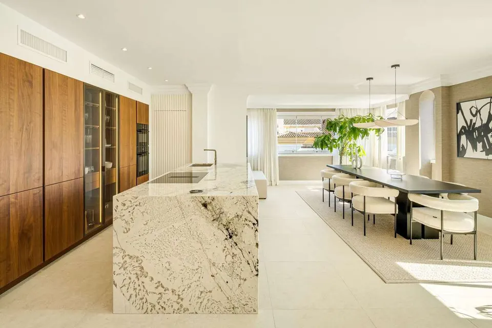 Penthouse z widokiem na morze w Marbelli — zdjęcie
