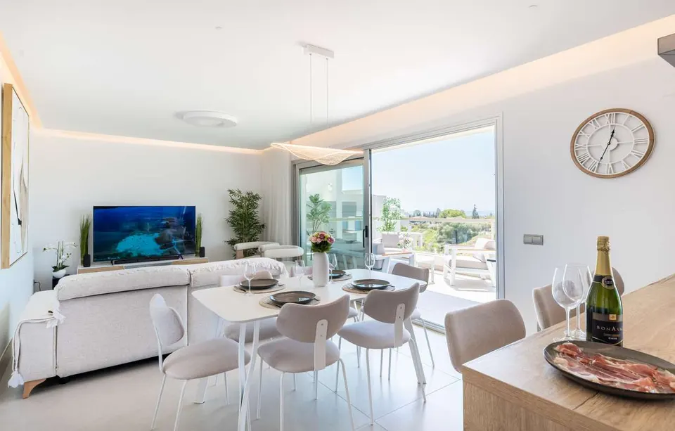 Apartament z widokiem na morze w Mijas — zdjęcie