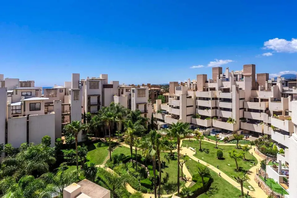 Apartament przy plaży w Esteponie — zdjęcie