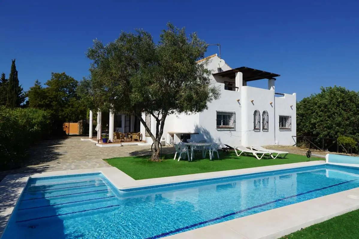 Nieruchomość z ogrodem w Esteponie — Finca - Cortijo, Estepona