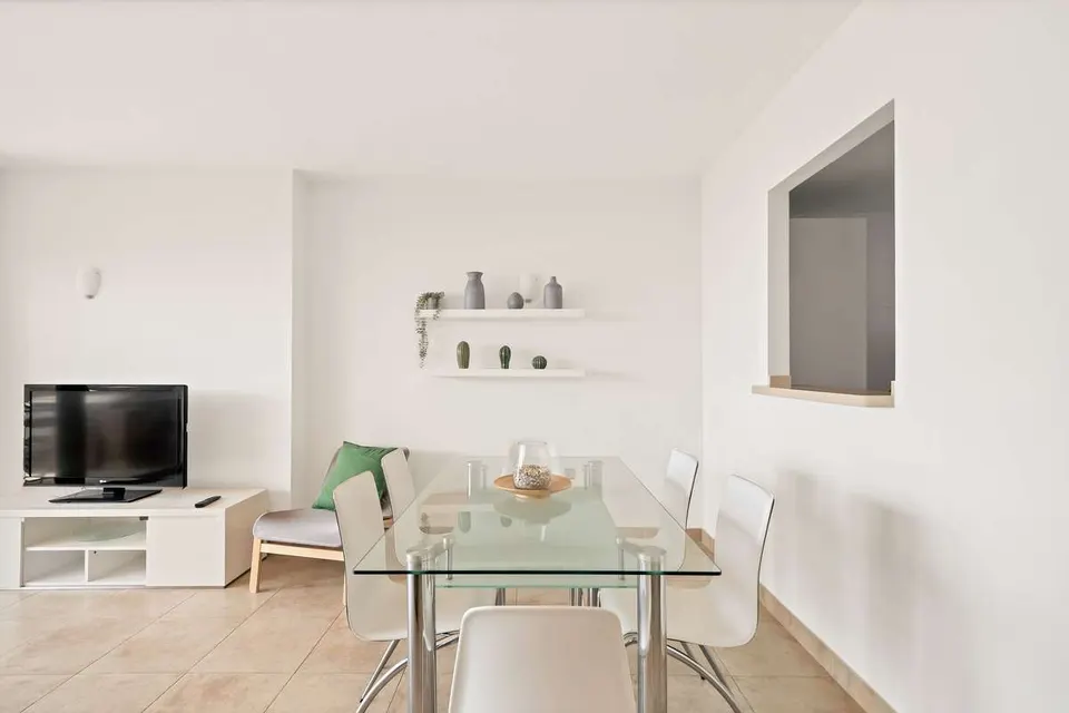 Apartament z widokiem na morze w Benalmádenie — zdjęcie