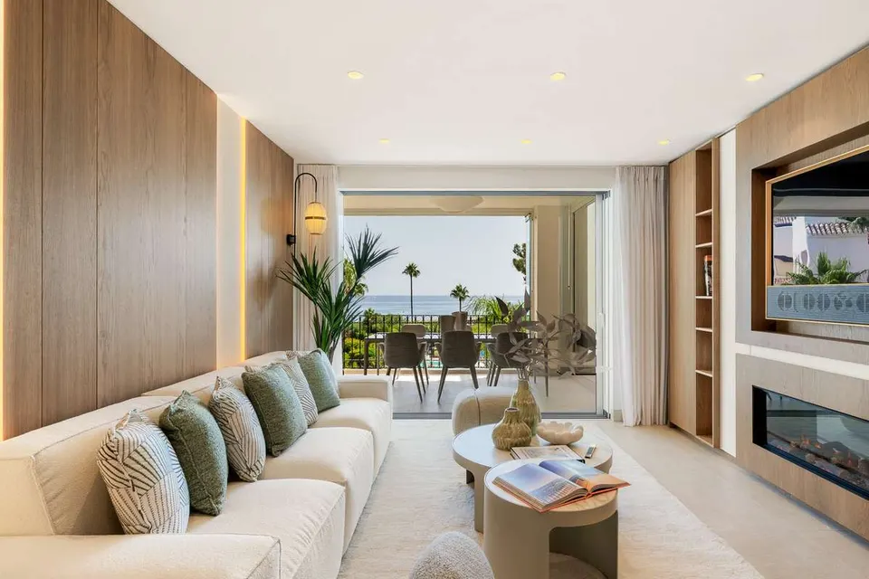 Apartament przy plaży w Esteponie — zdjęcie