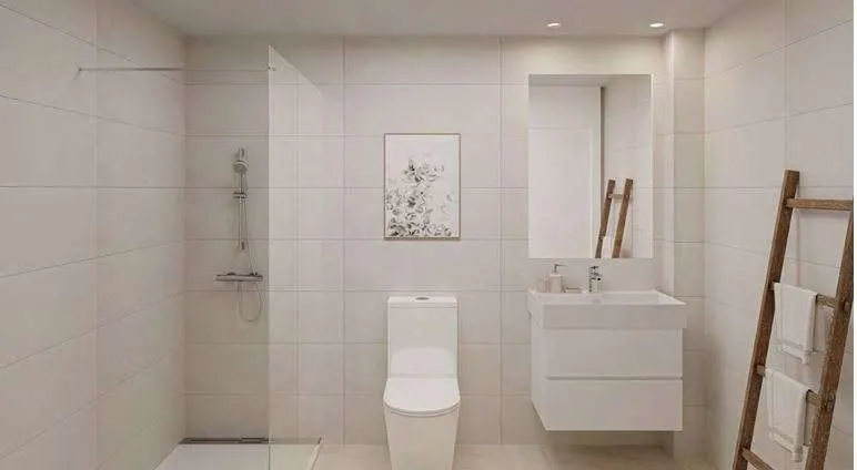 Apartamenty z basenem w Esteponie — zdjęcie