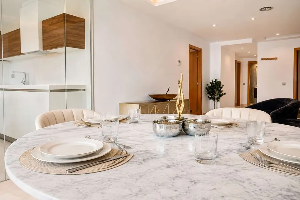 Apartament z widokiem na basen w Marbelli — zdjęcie