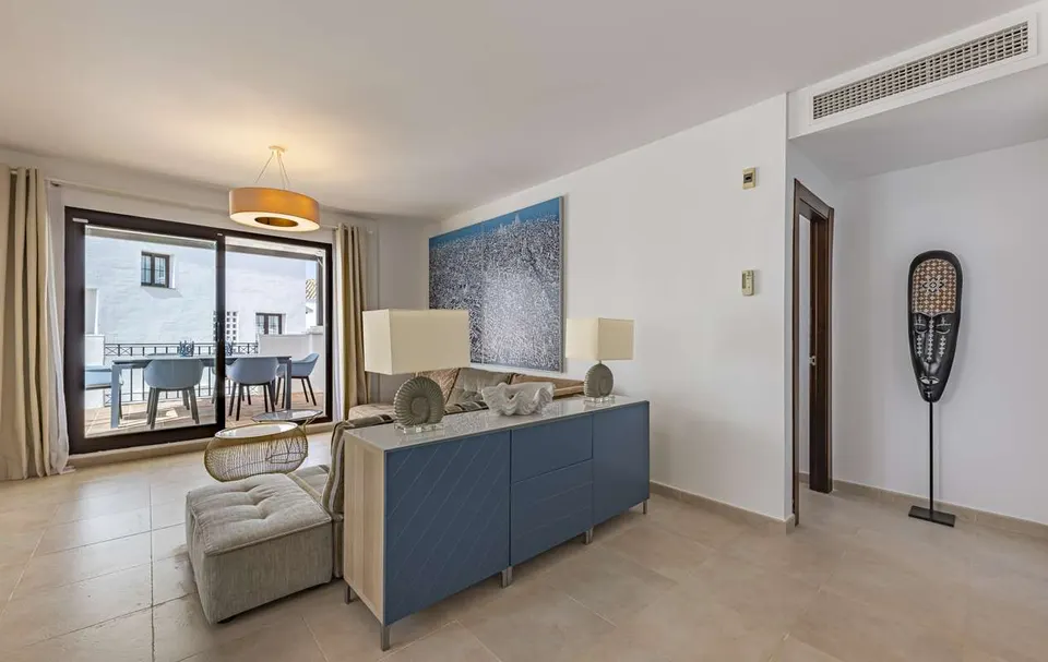 Apartament z tarasem w Marbelli — zdjęcie