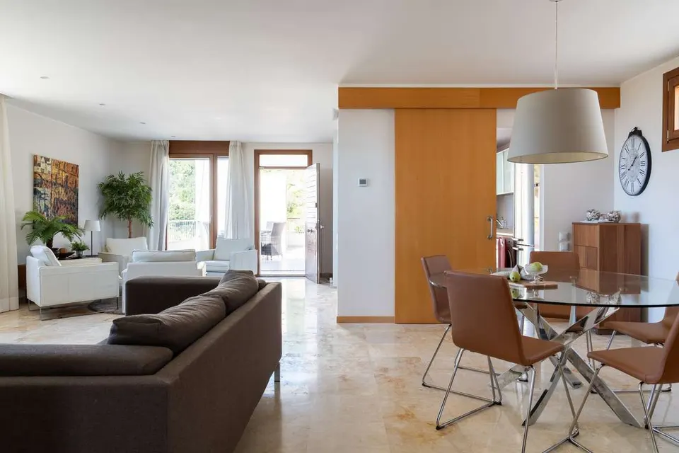 Penthouse z widokiem na morze w Marbelli — zdjęcie