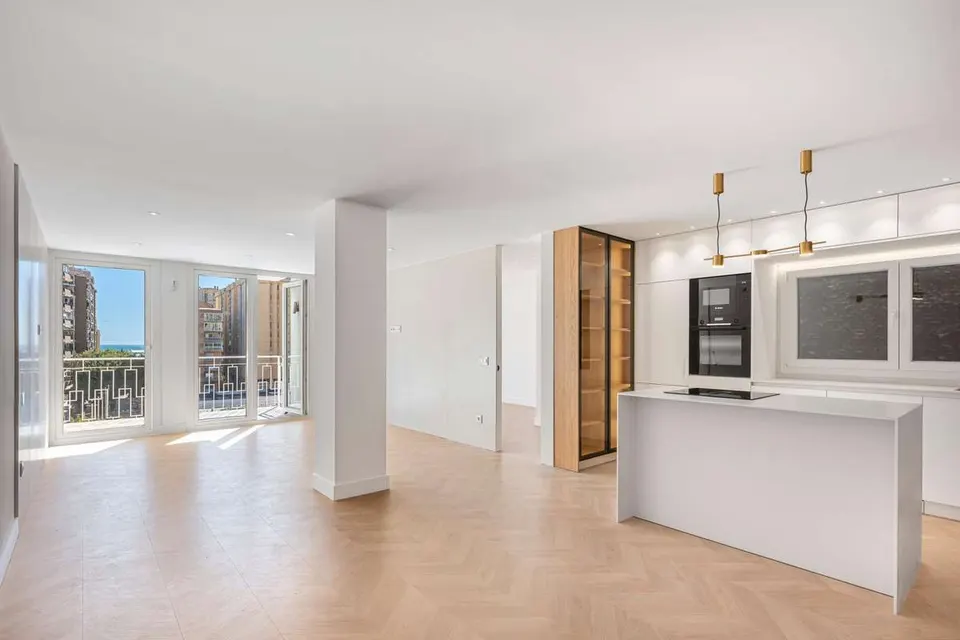 Apartament z nowoczesnym designem w Maladze — zdjęcie