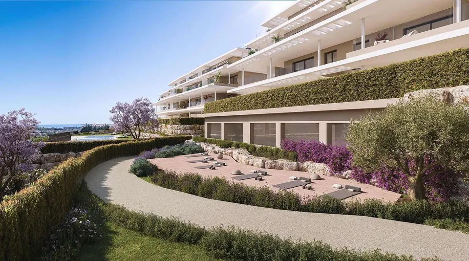 Apartament z ogrodem w Esteponie — zdjęcie