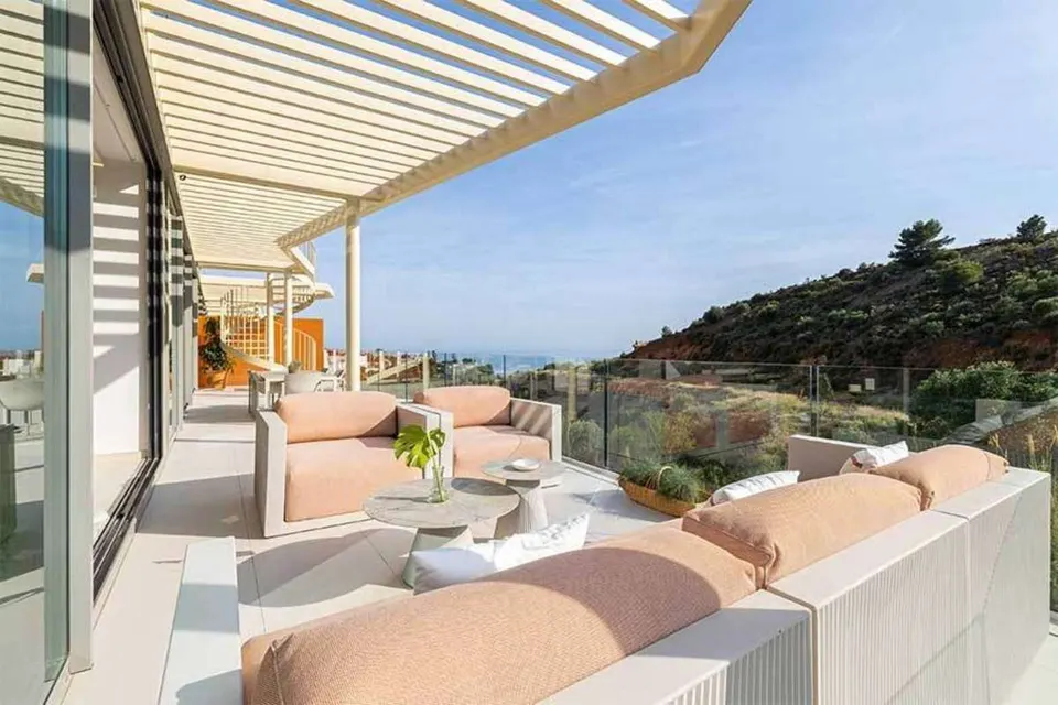 Penthouse z solarium w Mijas — zdjęcie