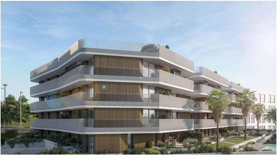 Apartamenty z widokiem na morze i góry w Esteponie — zdjęcie