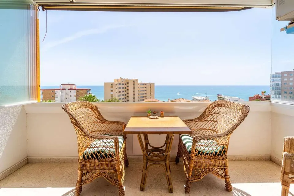 Apartament na ostatnim piętrze w Torremolinos — zdjęcie 1 z 16