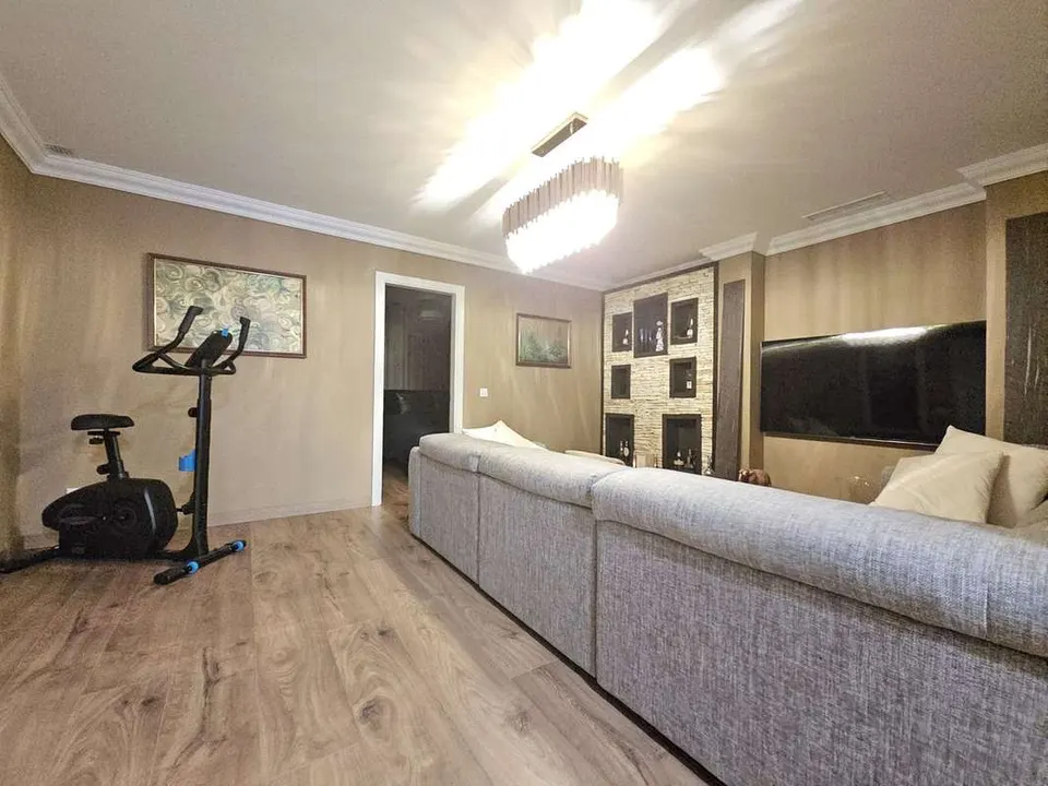 Apartament z 5 sypialniami w Benahavís — zdjęcie