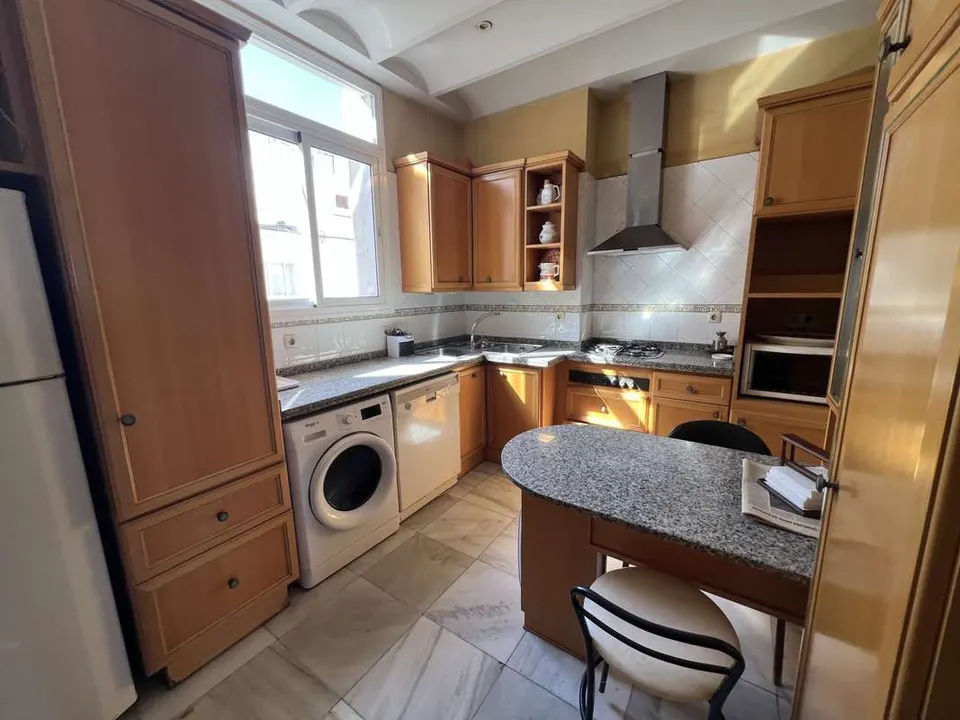 Penthouse z widokiem na port w Maladze — zdjęcie